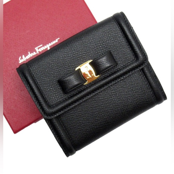 Salvatore Ferragamo Handbags - Salvatore Ferragamo Black Leather Vara Bow Wallet with Gold Accent